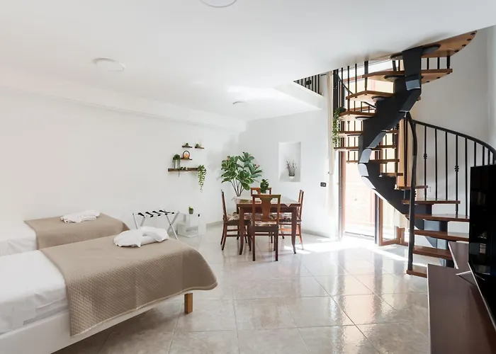 Covino House By Dimorra