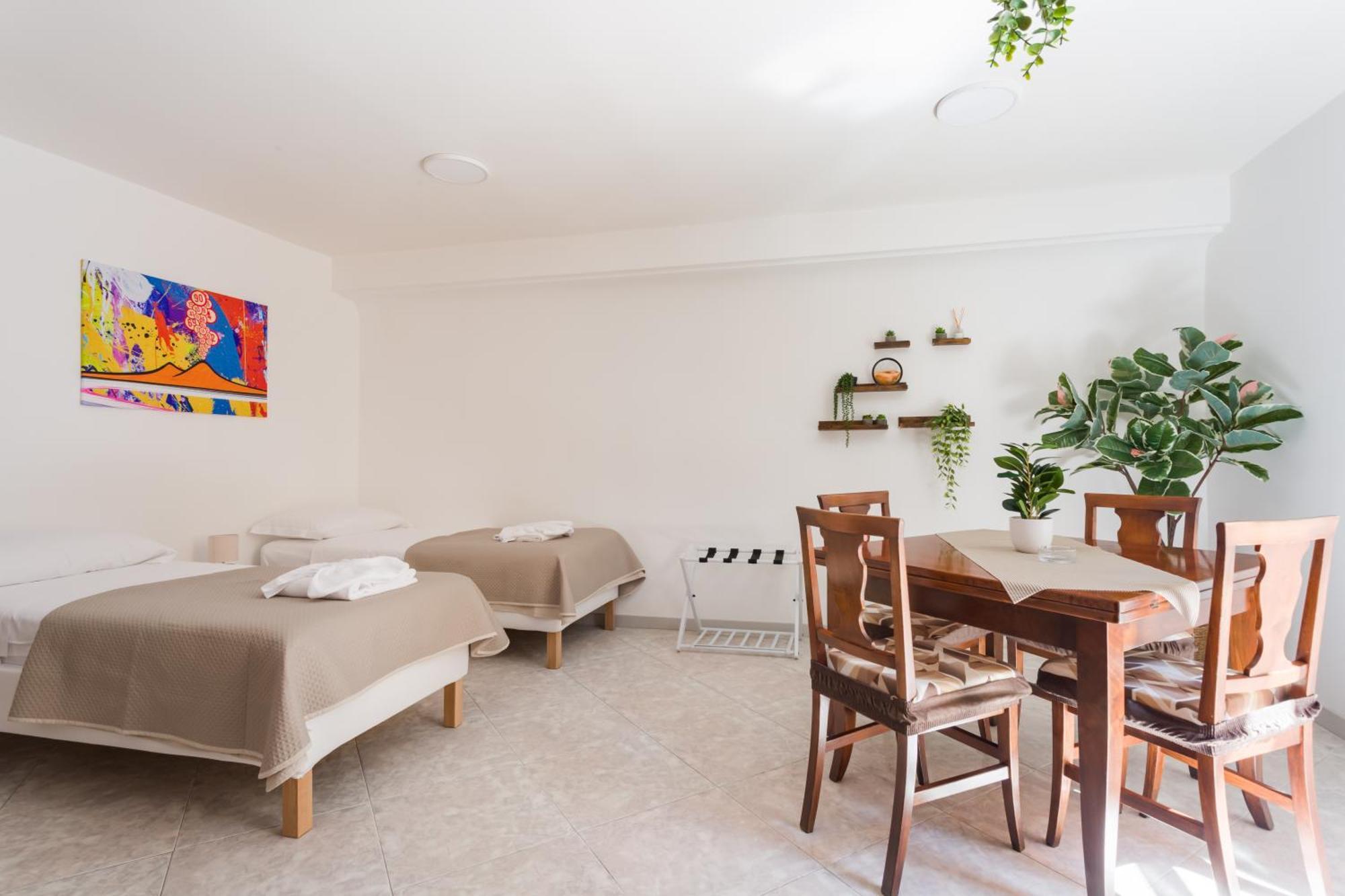 Covino House By Dimorra * Naples